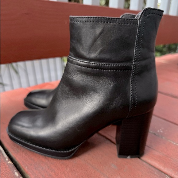 Coach and Four boots - Picture 1 of 4